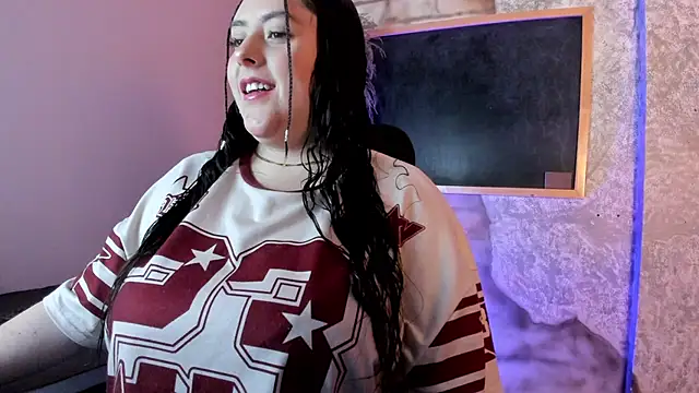 Danna piink  online show from 04/01/26, 11:11