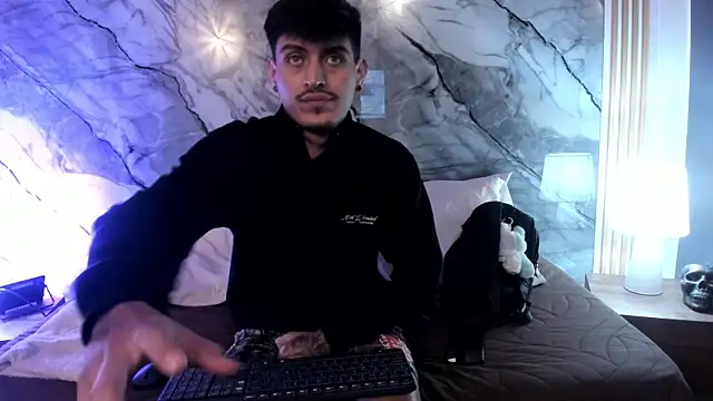 enzorodriguezz online show from 11/12/25, 01:00