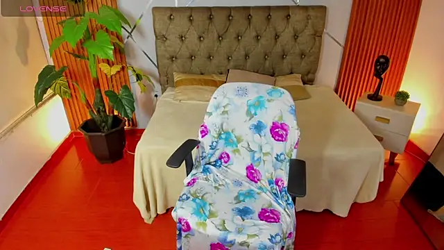 camilaa lux online show from 02/12/26, 11:49