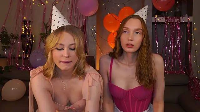 MarisLopaz online show from 11/11/25, 02:44