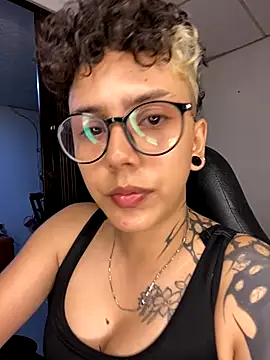 Snapshot of Abby_Evanns1 chatting on 10/30/25, 02:57 Abby Evanns1 online show from 10/30/25, 02:57