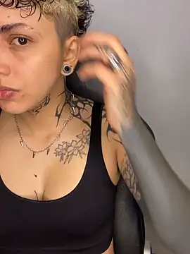 Snapshot of Abby_Evanns1 chatting on 11/06/25, 03:07 Abby Evanns1 online show from 11/06/25, 03:07