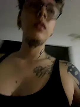 Snapshot of Abby_Evanns1 chatting on 11/06/25, 10:32 Abby Evanns1 online show from 11/06/25, 10:32