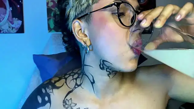 Snapshot of Abby_Evanns1 chatting on 12/03/25, 01:24 Abby Evanns1 online show from 12/03/25, 01:24