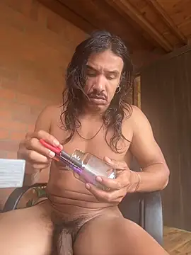 Snapshot of caiiobahia chatting on 05/23/26, 02:32 caiiobahia online show from 05/23/26, 02:32