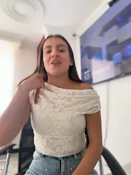 Talia Bonet online show from 03/28/26, 05:45