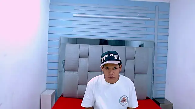 Yordi Alpha online show from 12/17/25, 12:11