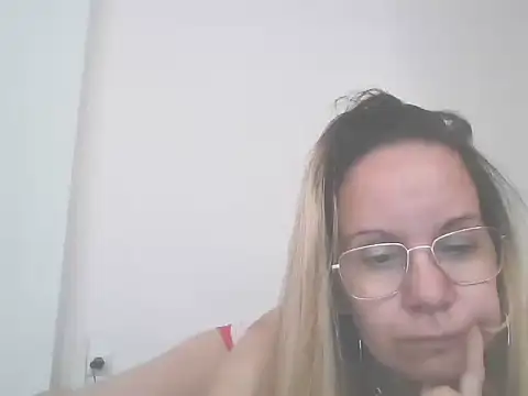 Snapshot of barbara896 chatting on 11/11/25, 07:41 barbara896 online show from 11/11/25, 07:41