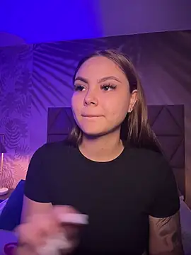 Beella1  online show from 11/20/25, 11:32