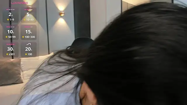 mia collins96 online show from 04/07/26, 02:34