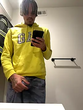 Mrmakeherwet Tez online show from 12/17/25, 06:19