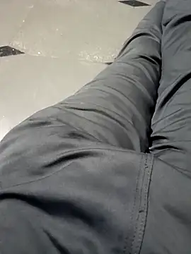 Snapshot of naveen_3222 chatting on 10/28/25, 03:25 naveen 3222 online show from 10/28/25, 03:25