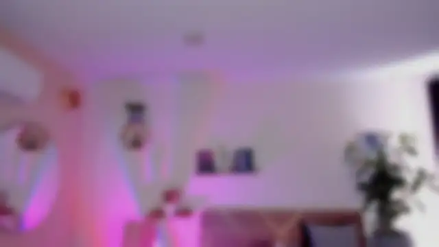 Snapshot of YariRose chatting on 04/20/26, 04:32 YariRose online show from 04/20/26, 04:32
