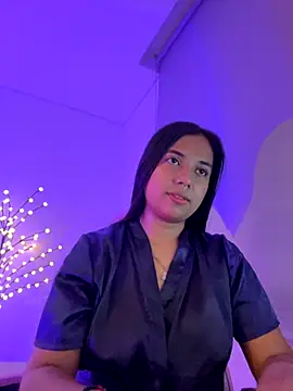 Snapshot of aly_nicols chatting on 10/24/25, 12:08 aly nicols online show from 10/24/25, 12:08