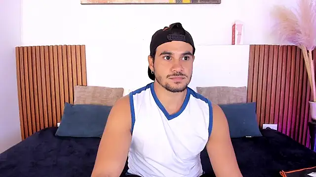 Snapshot of Jake_muller1 chatting on 11/10/25, 03:38 Jake muller1 online show from 11/10/25, 03:38