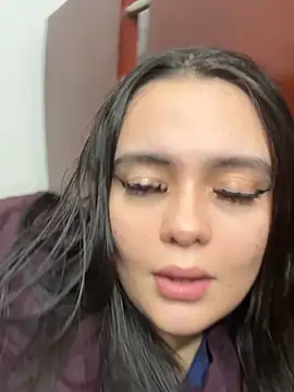 Selena Roa online show from 04/07/26, 12:11