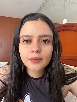 Snapshot of Selena_Roa chatting on 06/10/26, 03:44 Selena Roa online show from 06/10/26, 03:44