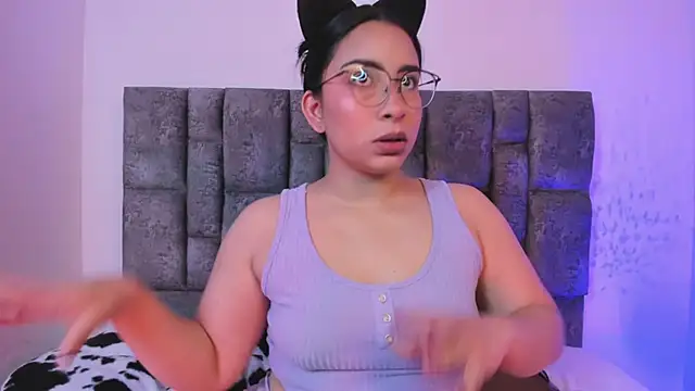 miah storm online show from 11/05/25, 01:38