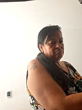 Snapshot of viviana-sexi chatting on 02/06/26, 04:32 viviana-sexi online show from 02/06/26, 04:32