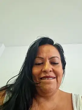 Snapshot of viviana-sexi chatting on 02/08/26, 08:45 viviana-sexi online show from 02/08/26, 08:45