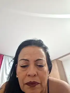 Snapshot of viviana-sexi chatting on 02/12/26, 01:55 viviana-sexi online show from 02/12/26, 01:55