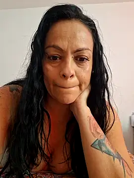 Snapshot of viviana-sexi chatting on 06/27/26, 01:06 viviana-sexi online show from 06/27/26, 01:06