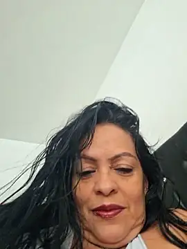 Snapshot of viviana-sexi chatting on 07/16/26, 01:39 viviana-sexi online show from 07/16/26, 01:39