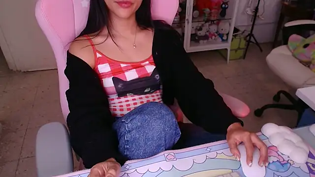 kaithra online show from 11/26/25, 11:17