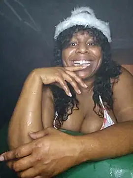 Snapshot of BluEternity84 chatting on 10/29/25, 02:14 BluEternity84 online show from 10/29/25, 02:14