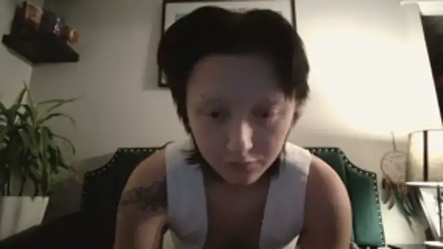 Snapshot of kutekiwi chatting on 10/29/25, 05:10 kutekiwi online show from 10/29/25, 05:10