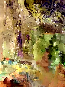 Snapshot of kutekiwi chatting on 12/18/25, 08:20 kutekiwi online show from 12/18/25, 08:20