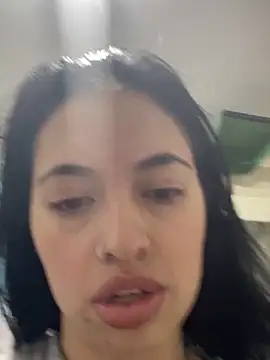 Snapshot of Chuchii05 chatting on 11/04/25, 09:14 Chuchii05 online show from 11/04/25, 09:14