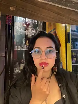 Snapshot of Chuchii05 chatting on 11/10/25, 05:06 Chuchii05 online show from 11/10/25, 05:06