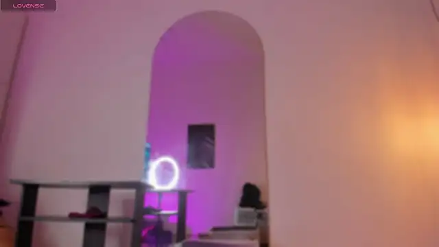 Miss ambrer  online show from 11/14/25, 04:22