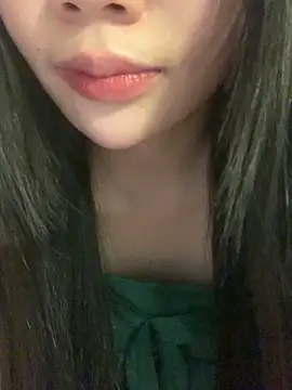 Hana yukii online show from 12/18/25, 03:18