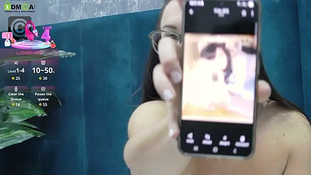 Roxie Anne online show from 02/03/26, 06:22