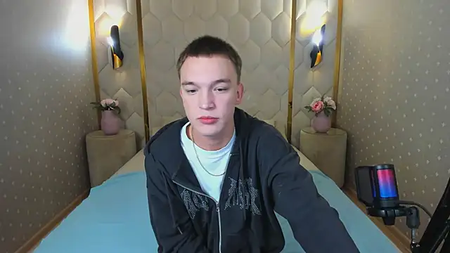 Derek Banville online show from 11/11/25, 01:11