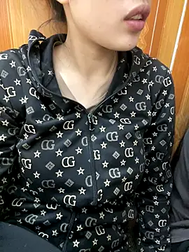 Snapshot of kitty-20x chatting on 10/23/25, 10:36 kitty-20x online show from 10/23/25, 10:36