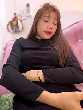 kitty-20x online show from 12/17/25, 08:59