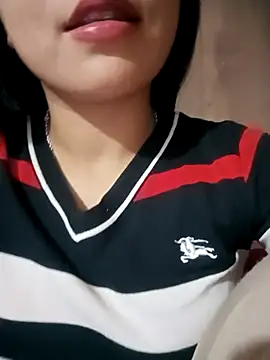 Snapshot of -Lanaa- chatting on 11/04/25, 07:40 -Lanaa- online show from 11/04/25, 07:40