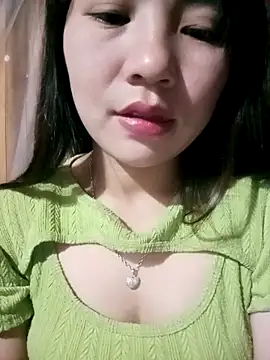 Snapshot of -Lanaa- chatting on 11/16/25, 07:41 -Lanaa- online show from 11/16/25, 07:41