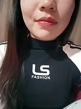 Snapshot of -Lanaa- chatting on 11/22/25, 05:56 -Lanaa- online show from 11/22/25, 05:56