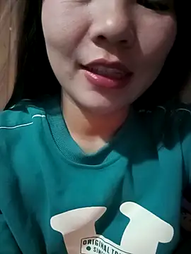 Snapshot of -Lanaa- chatting on 11/23/25, 06:08 -Lanaa- online show from 11/23/25, 06:08