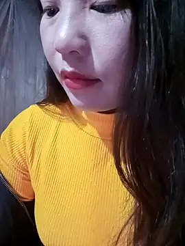 Snapshot of -Lanaa- chatting on 11/28/25, 06:21 -Lanaa- online show from 11/28/25, 06:21