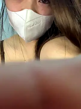 helo-kitty online show from 12/05/25, 02:58