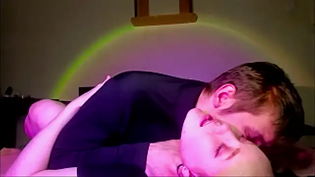 Jenny Couple online show from 12/21/25, 05:42