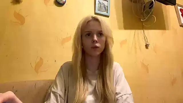 Snapshot of LiltedLube chatting on 12/20/25, 03:41 LiltedLube online show from 12/20/25, 03:41