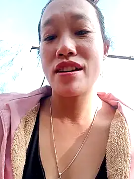 Snapshot of Phantamay chatting on 10/23/25, 01:16 Phantamay online show from 10/23/25, 01:16