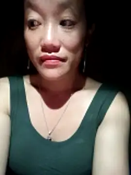 Snapshot of Phantamay chatting on 11/15/25, 10:48 Phantamay online show from 11/15/25, 10:48