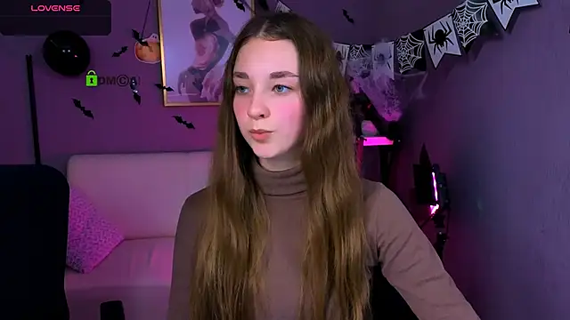 Snapshot of alisabliss chatting on 10/25/25, 12:34 alisabliss online show from 10/25/25, 12:34